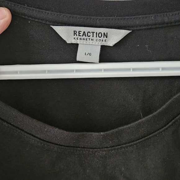 Reaction Kenneth Cole black long sleeve top size large - Picture 3 of 6
